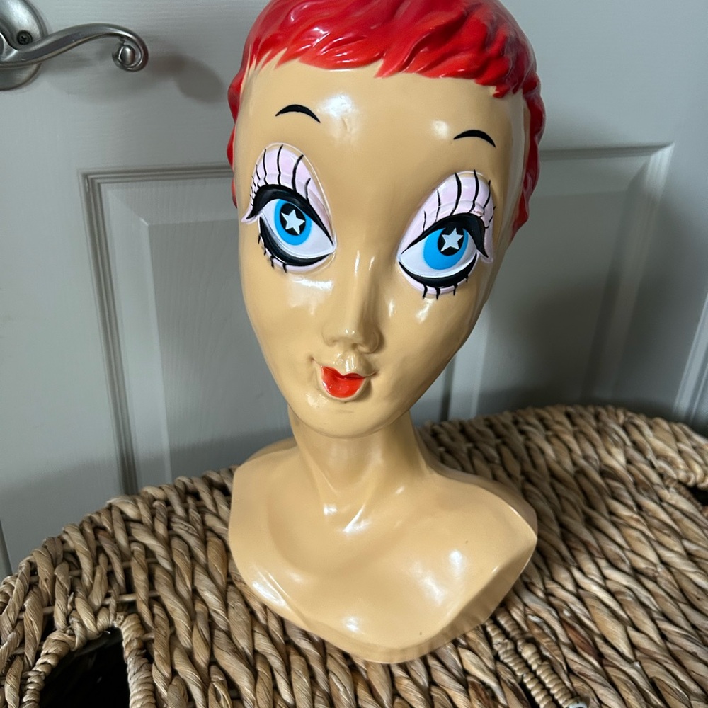 Twiggy Vintage mannequin head 1960’s
